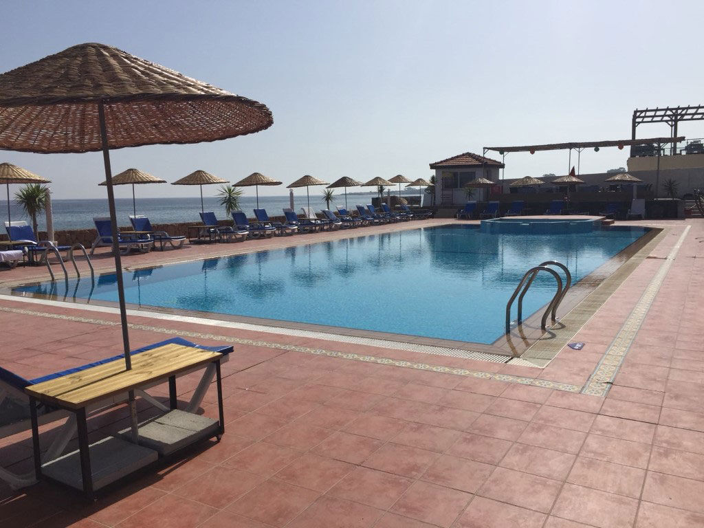 Manolya Hotel Kyrenia  Bagian luar foto