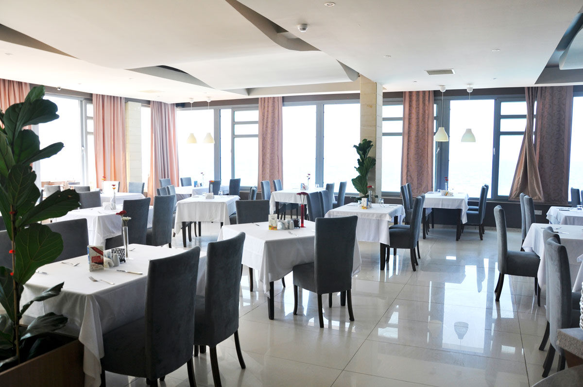 Manolya Hotel Kyrenia  Bagian luar foto